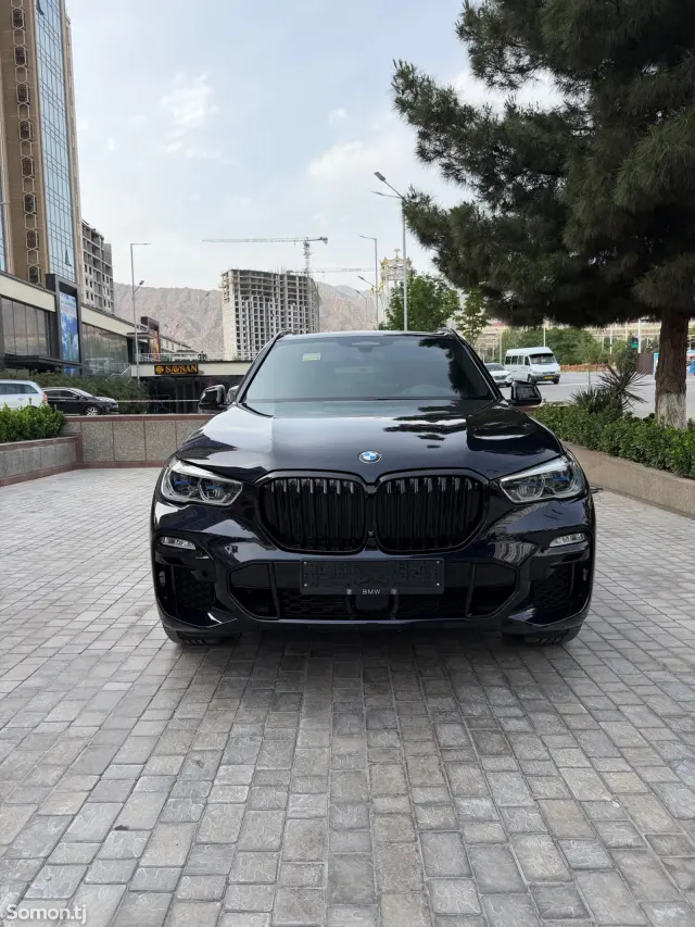 BMW X5 2019 · 3.0 AT