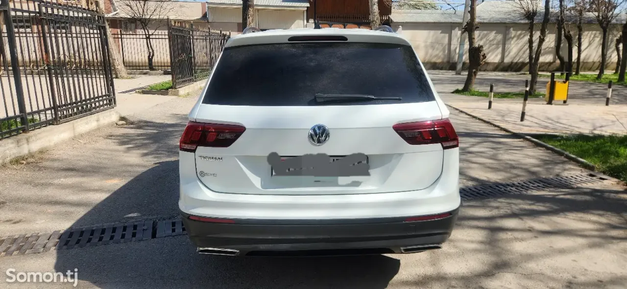 Volkswagen Tiguan 2021 · 2.0 AT