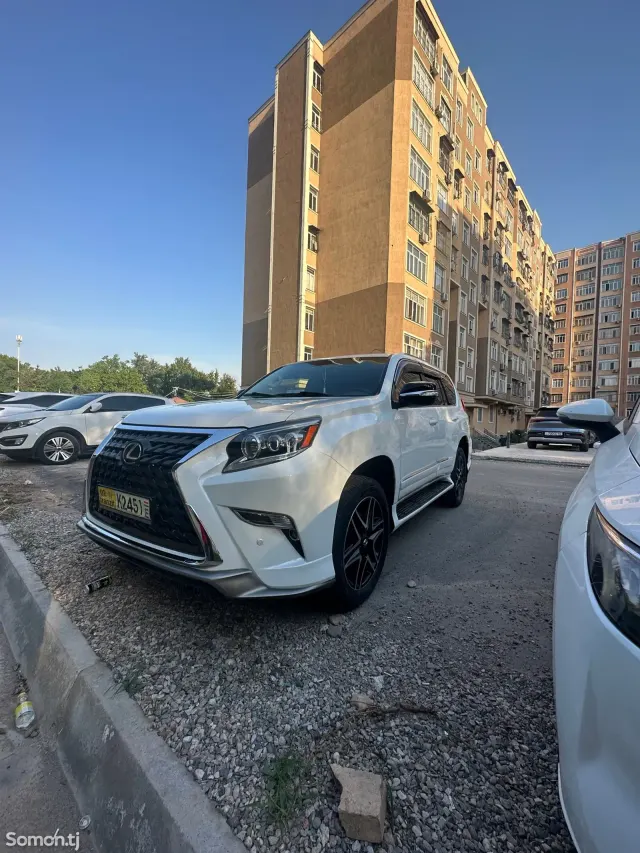 Lexus GX series 2010 · 4.6 AT