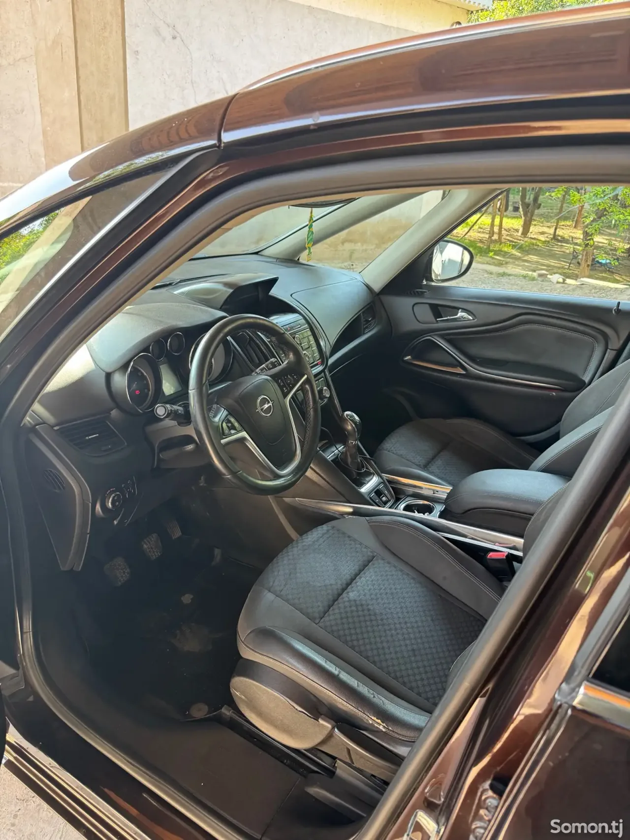 Opel Zafira 2016 · 1.4 MT
