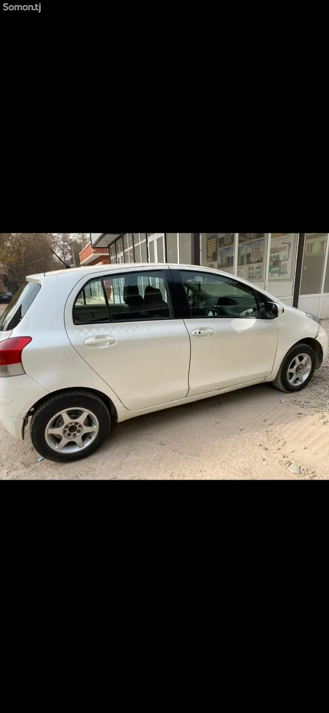 Toyota Vitz 2010 · 1.3 AT