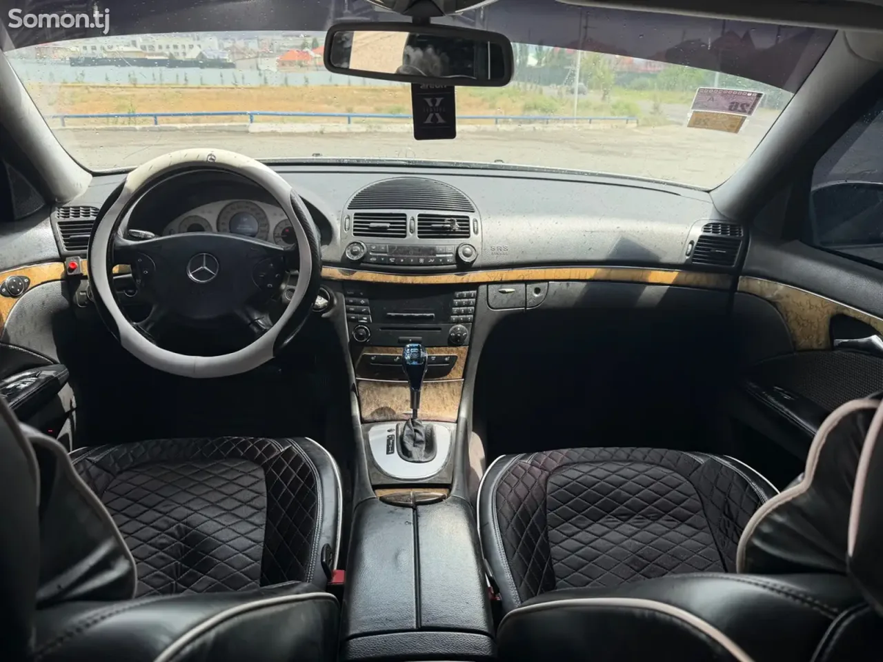 Mercedes-Benz E class 2004 · 2.2 AT