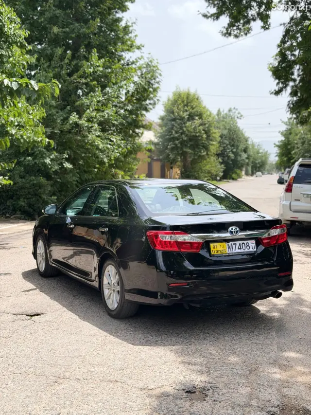 Toyota Camry 2015 · 2.5 AT