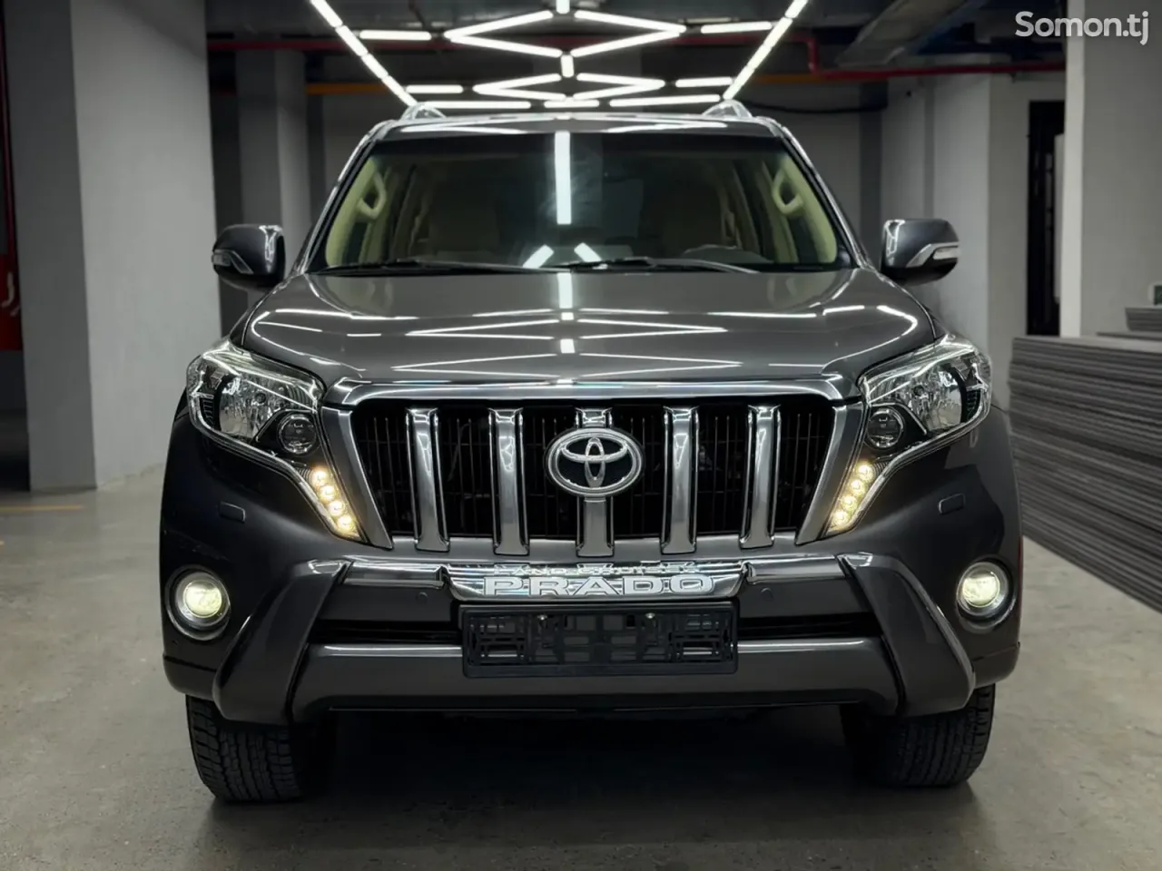 Toyota Land Cruiser Prado 2017 · 4.0 AT