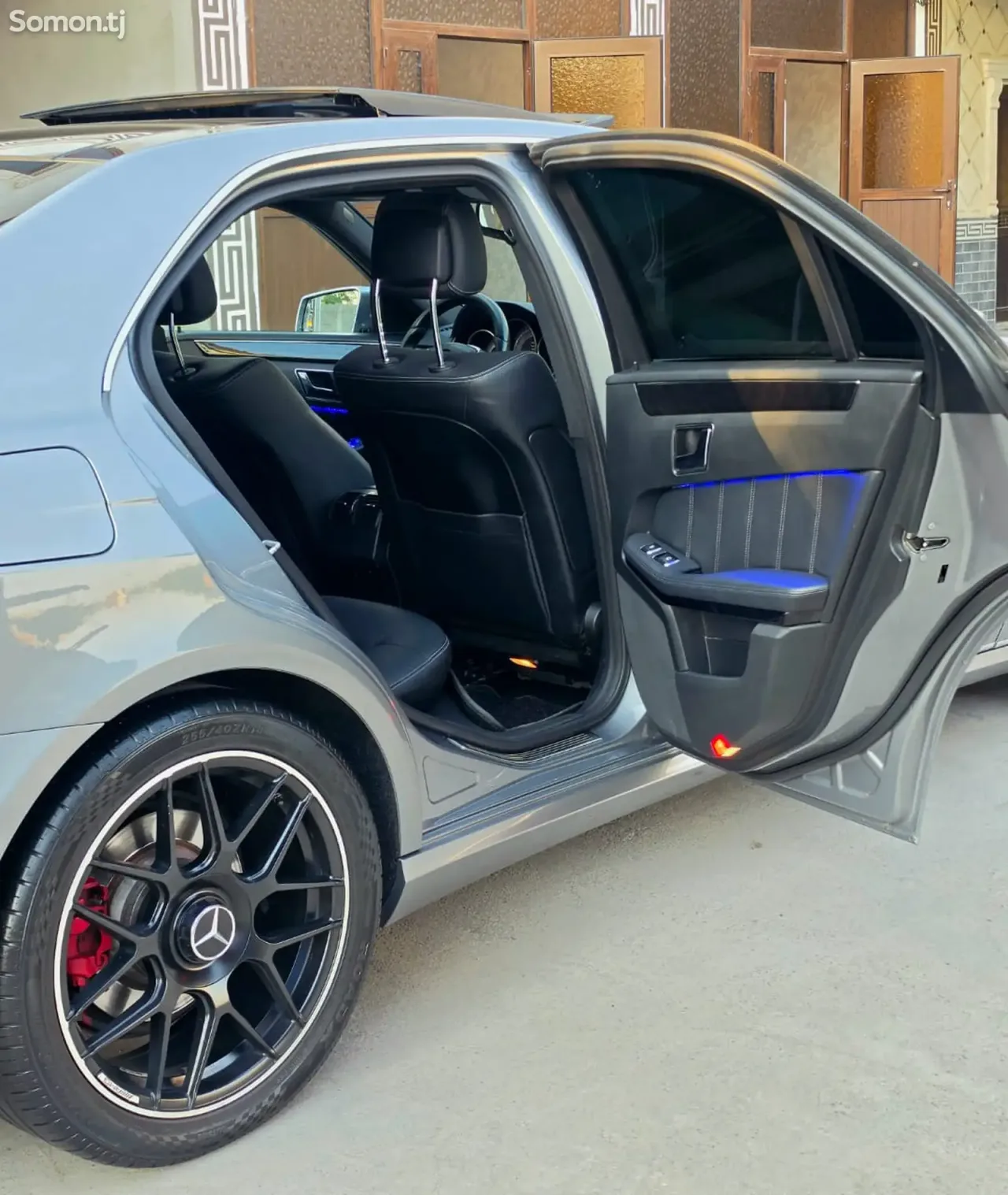 Mercedes-Benz E class 2014 · 3.0 AT