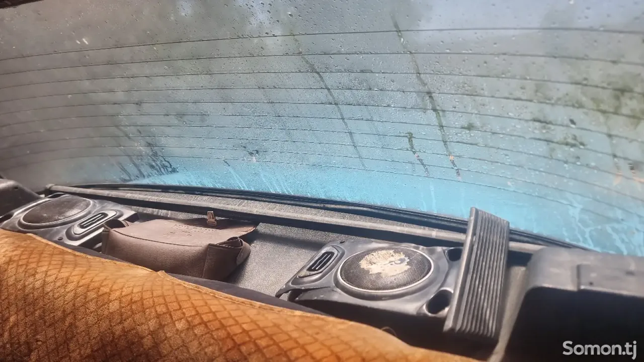 Lada (ВАЗ) 2107 1985 · 1.5 MT