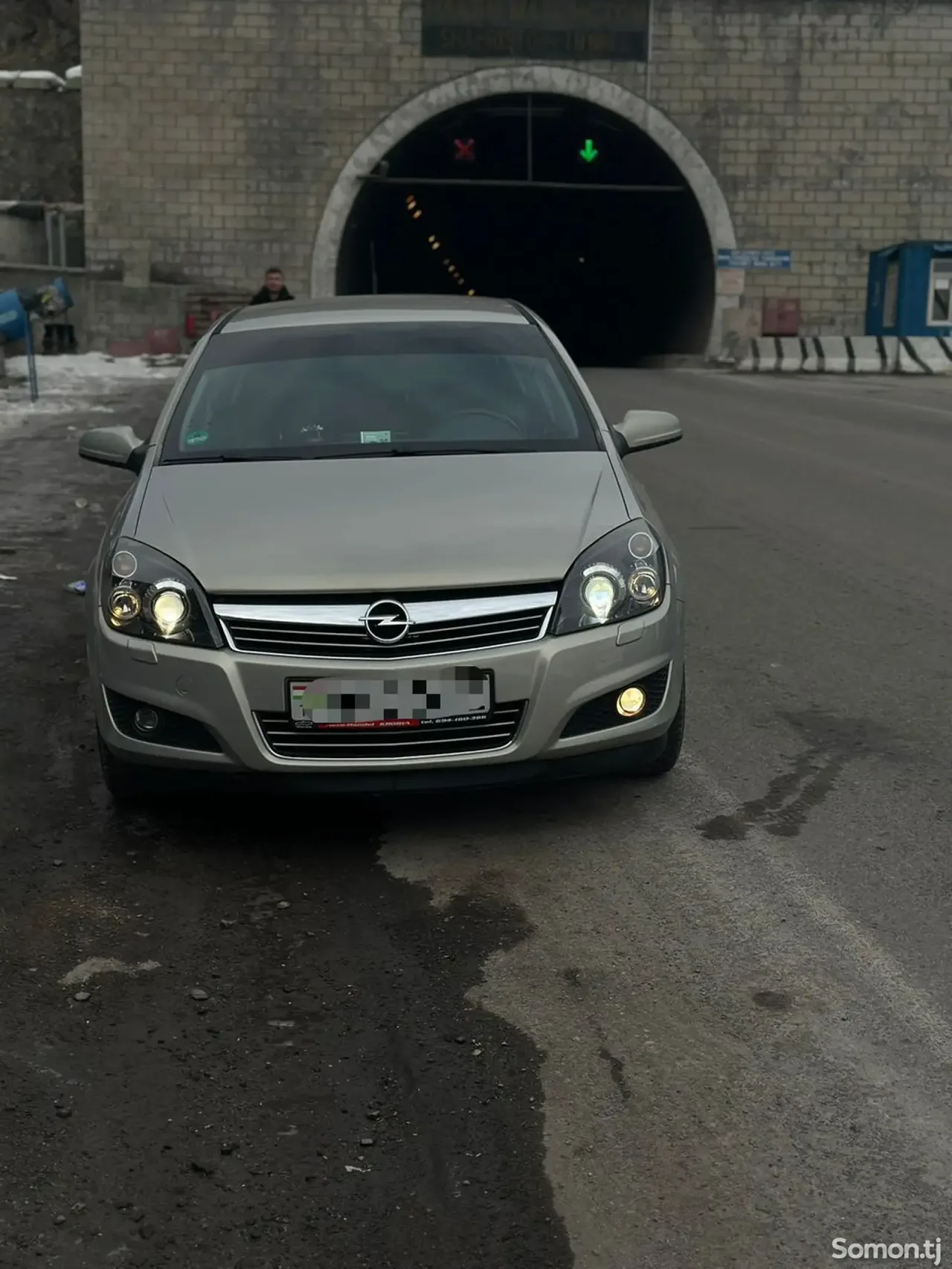 Opel Astra H 2009 · 1.8 AT