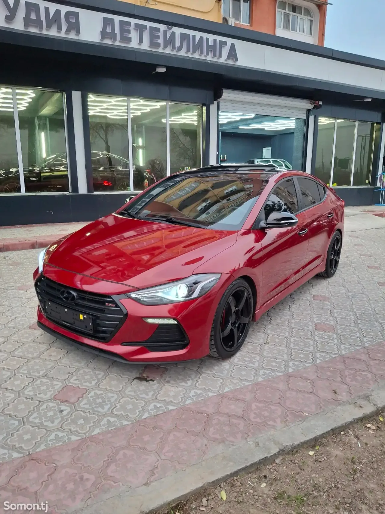 Hyundai Avante 2016 · 1.6 AT