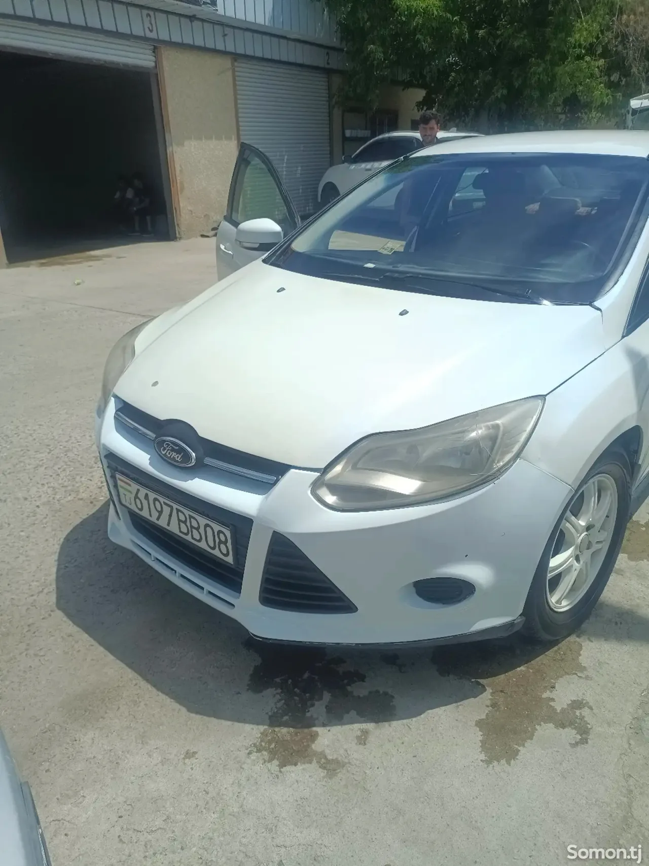 Ford Focus 2013 · 1.6 MT