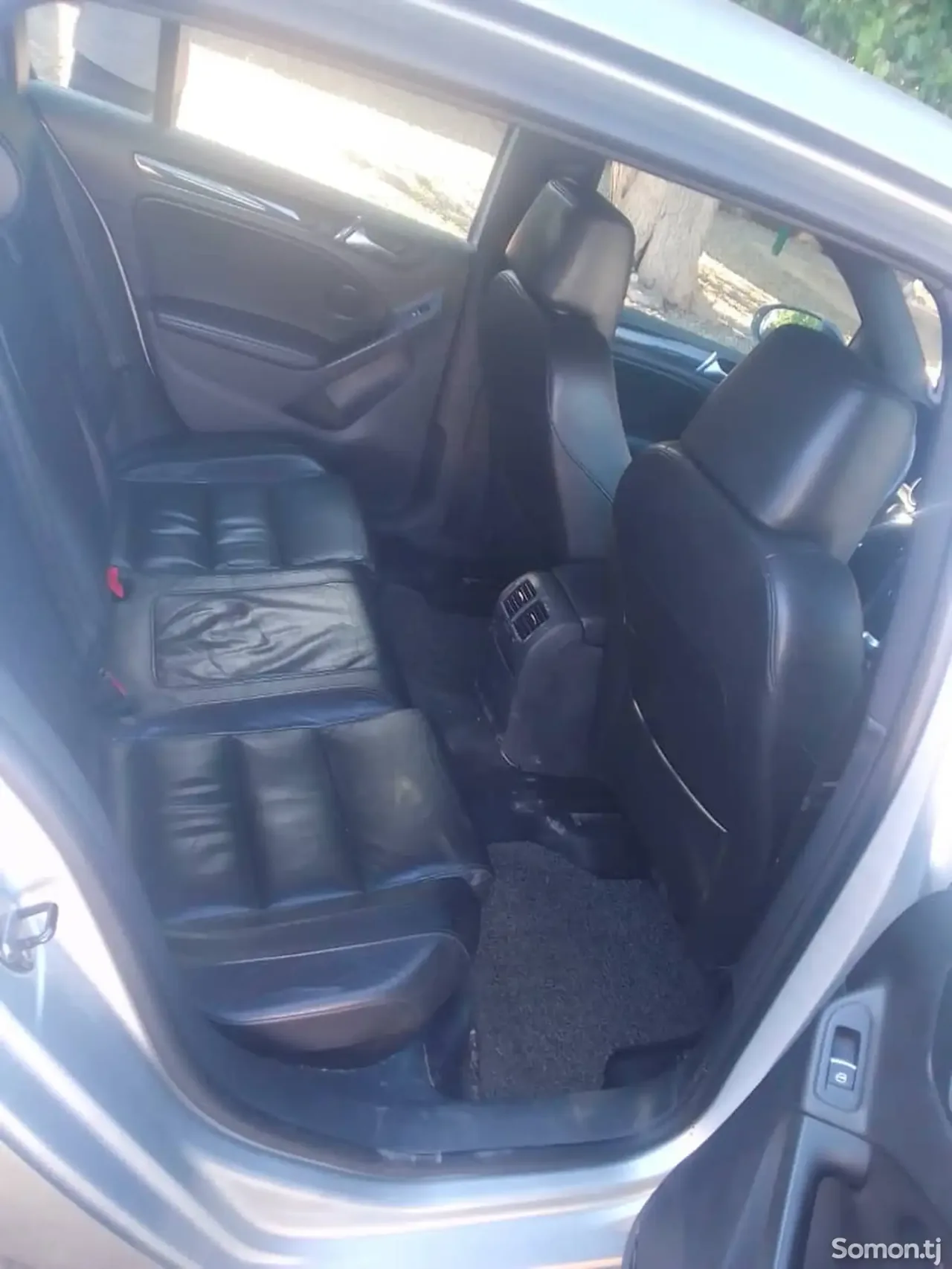 Volkswagen Golf 2012 · 2.0 AT