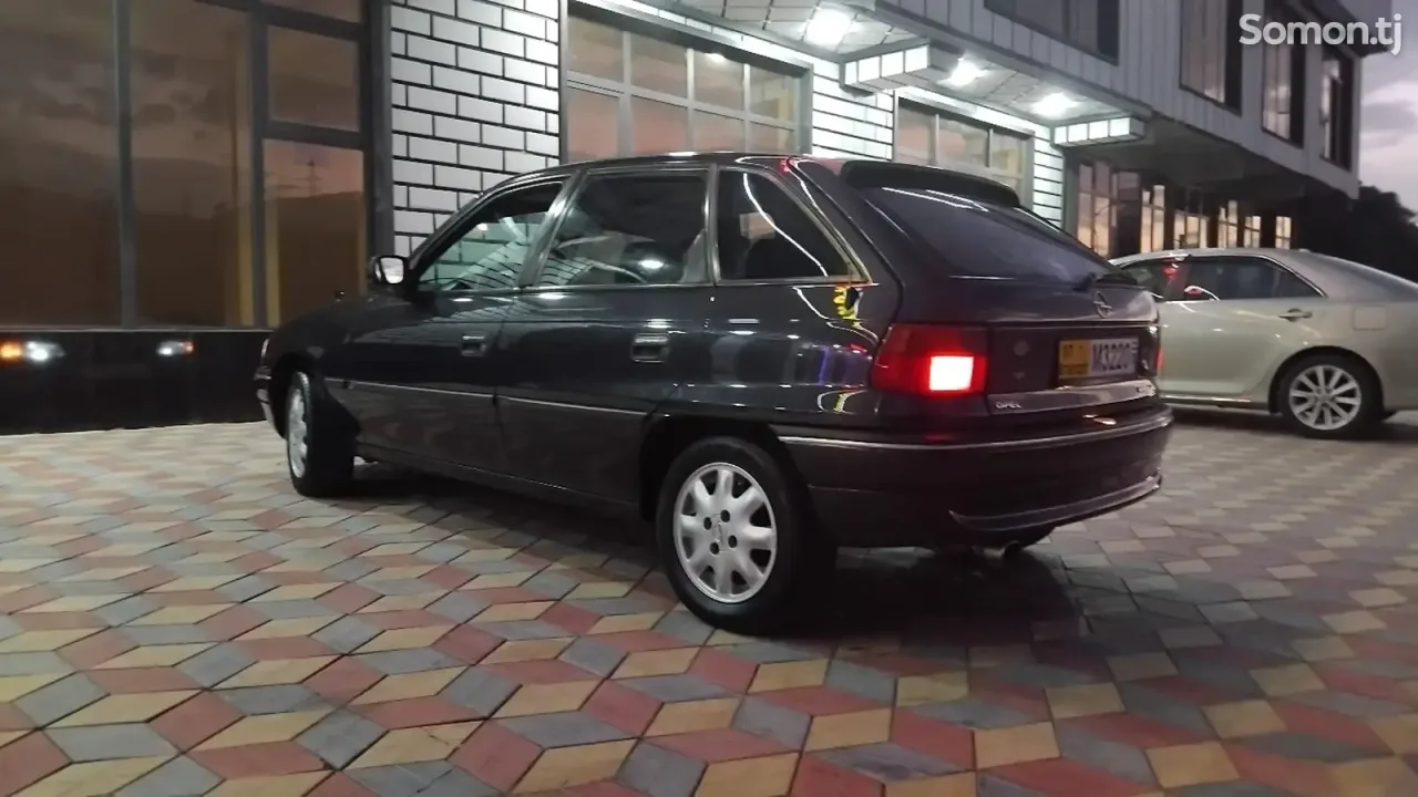 Opel Astra F 1997 · 1.6 MT