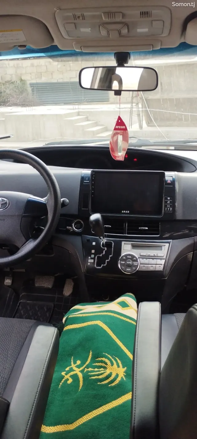 Toyota Estima 2014 · 2.4 CVT