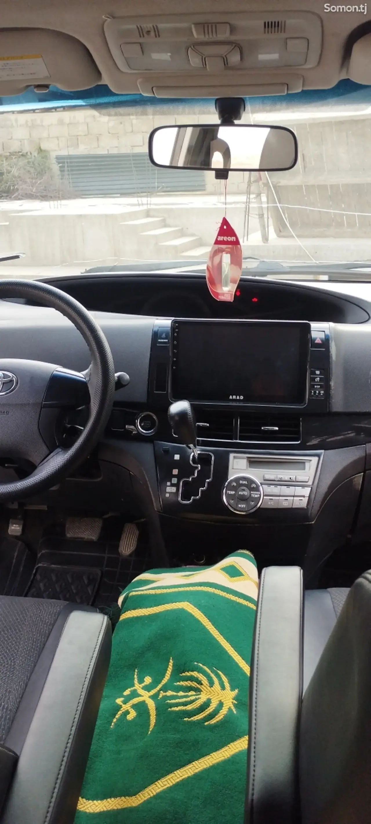 Toyota Estima 2014 · 2.4 CVT