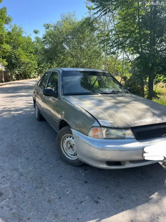 Daewoo Nexia 1996 · 1.8 MT