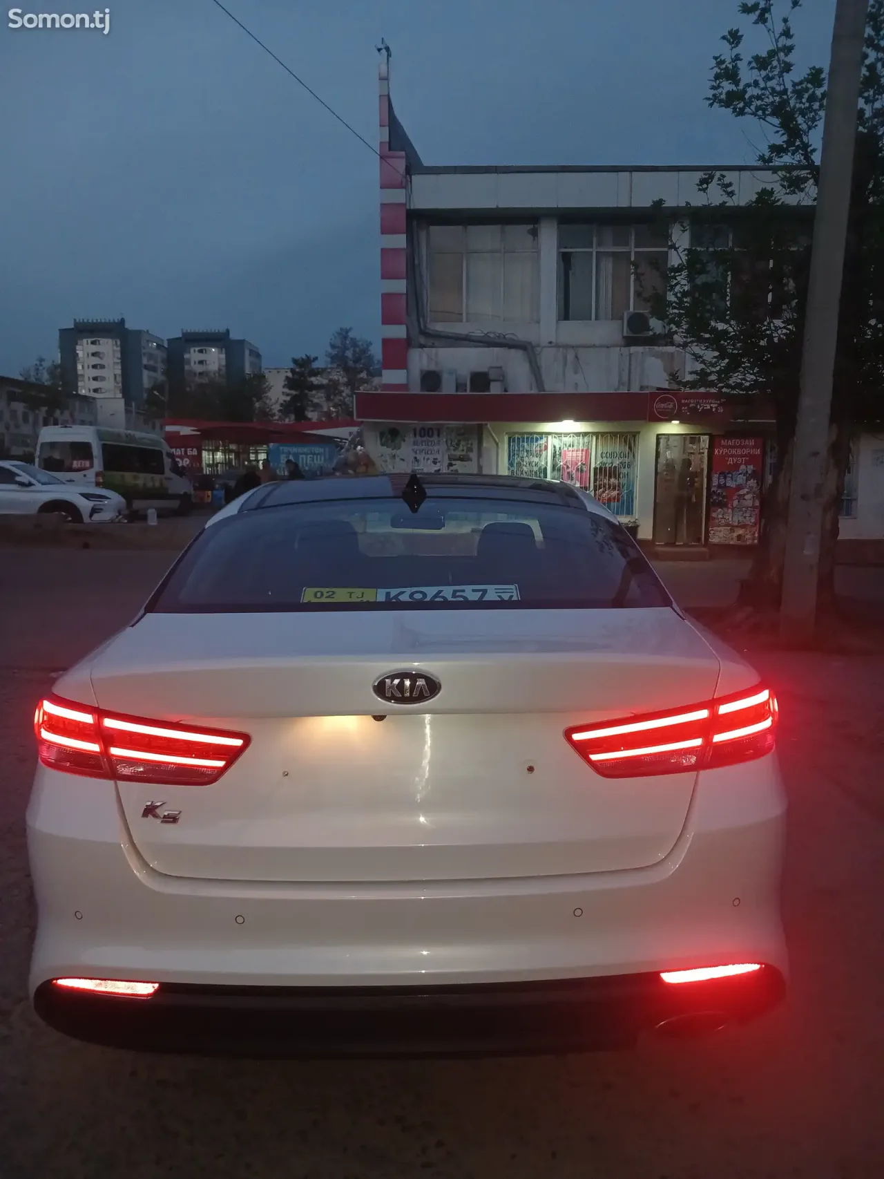 Kia K5 2016 · 2.0 AT
