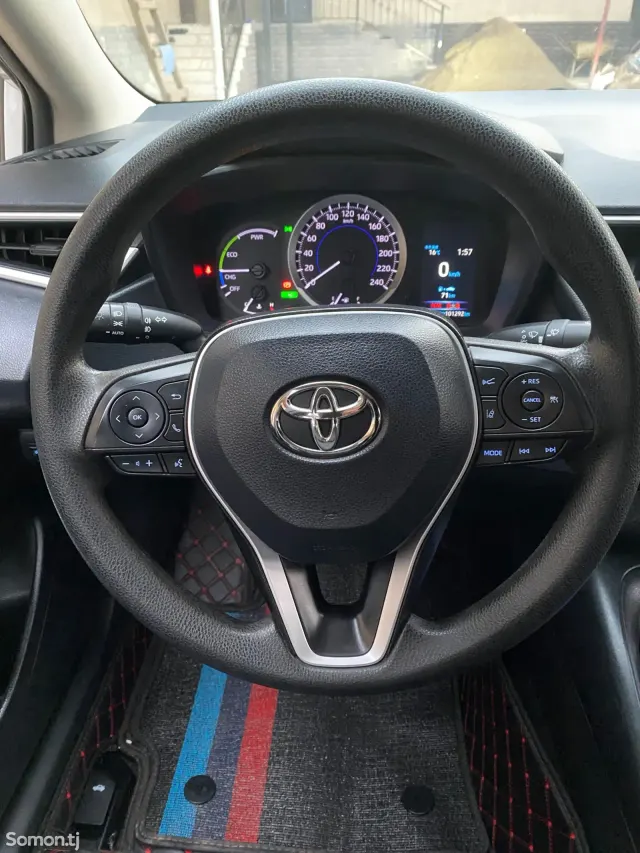 Toyota Corolla 2020 · 1.8 AT