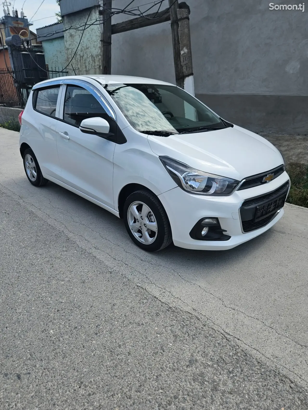 Chevrolet Spark 2018 · 1.1 AT