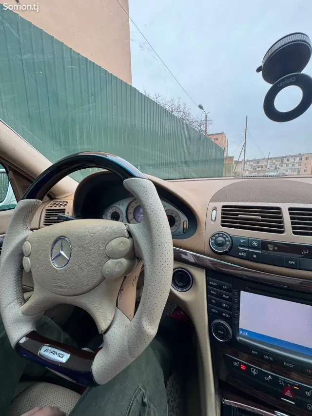 Mercedes-Benz E class 2008 · 3.5 AT