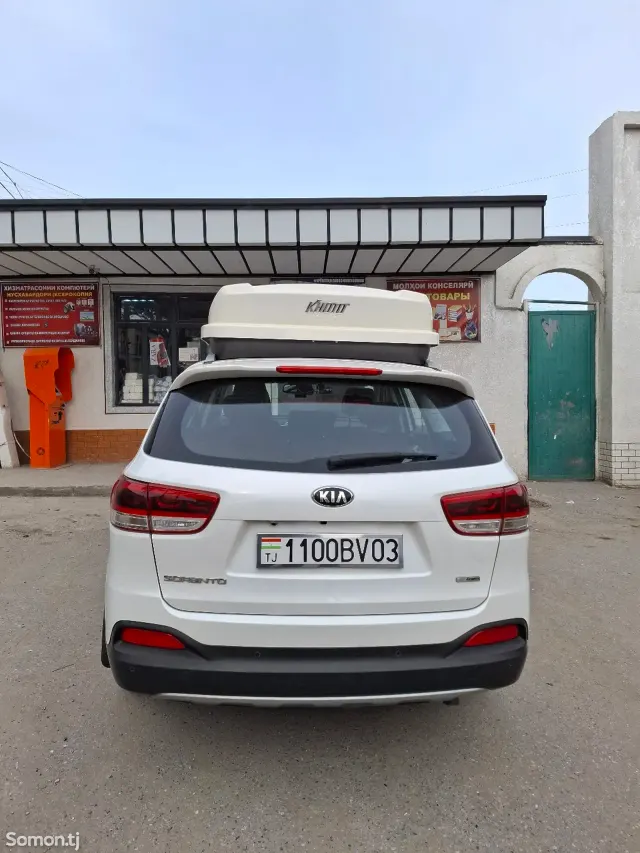 Kia Sorento 2016 · 2.0 AT