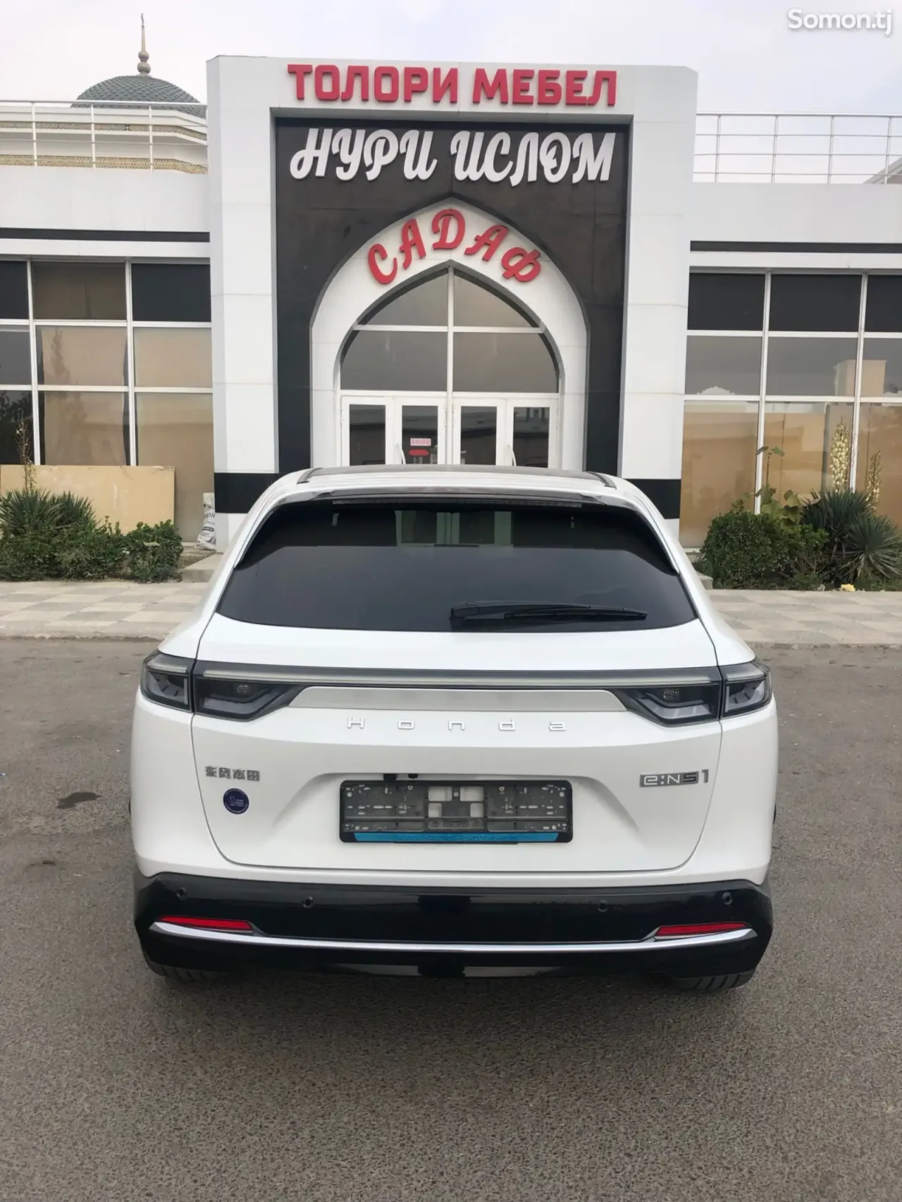 Honda eNP2 2023 · AT