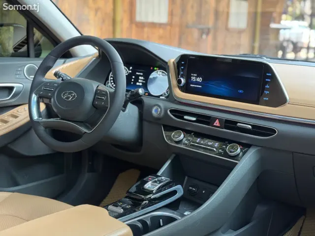 Hyundai Sonata 2020 · 2.5 AT