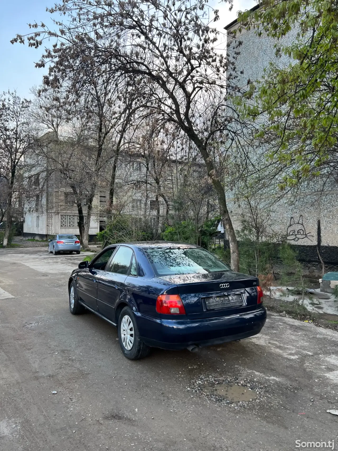 Audi A4 1996 · 2.0 MT