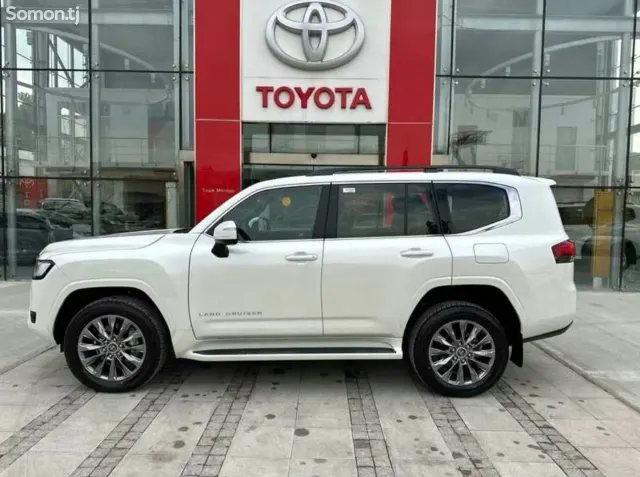 Toyota Land Cruiser 2026 · 3.5 AT