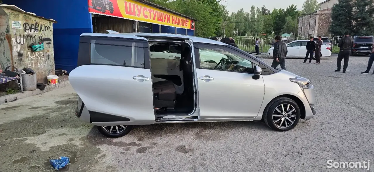 Toyota Sienta 2016 · 1.5 CVT