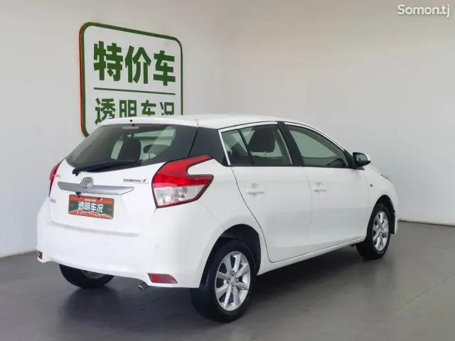 Toyota Yaris 2015 · 1.5 AT