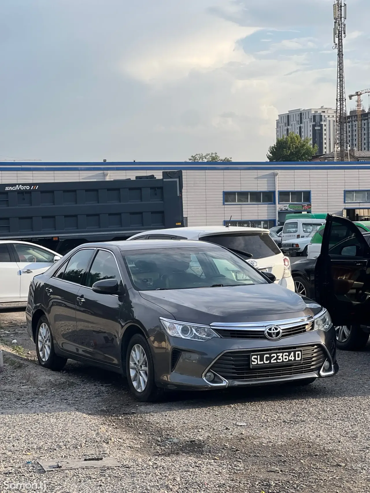 Toyota Camry 2017 · 2.0 AT