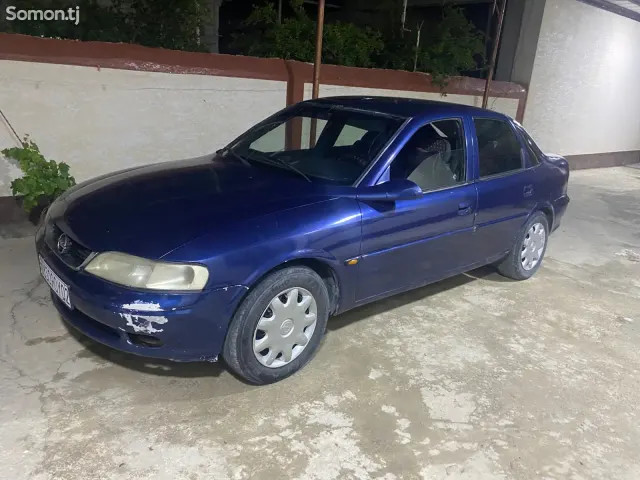 Opel Vectra B 1996 · 1.6 MT