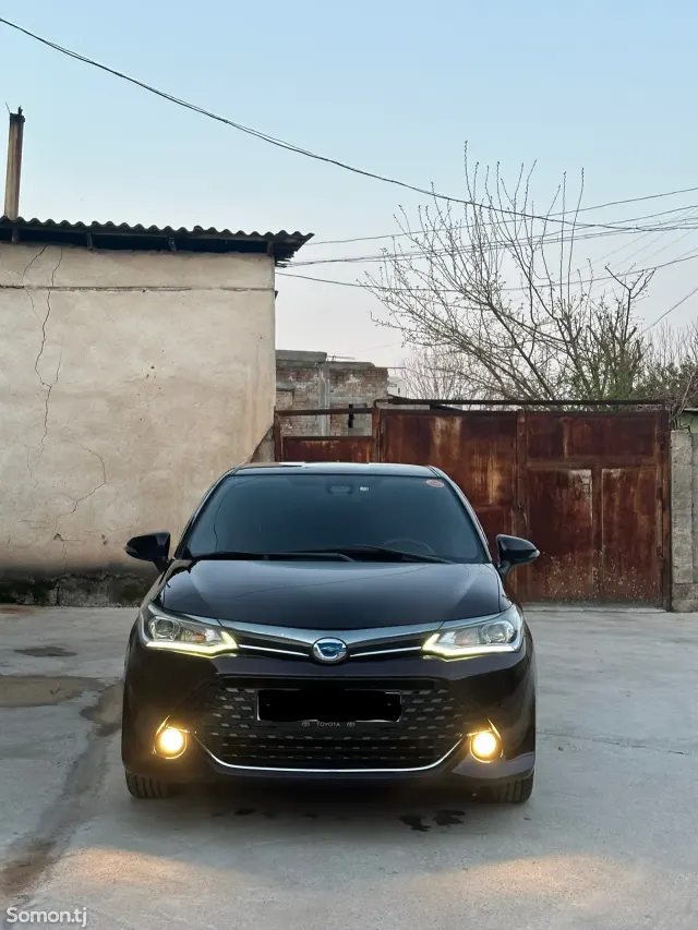 Toyota Fielder 2015 · 1.5 AT