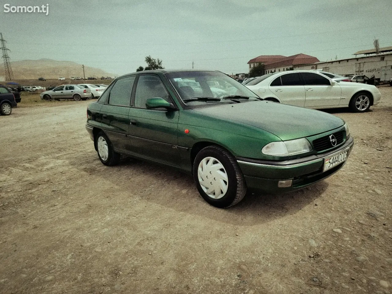 Opel Astra F 1998 · 1.6 MT