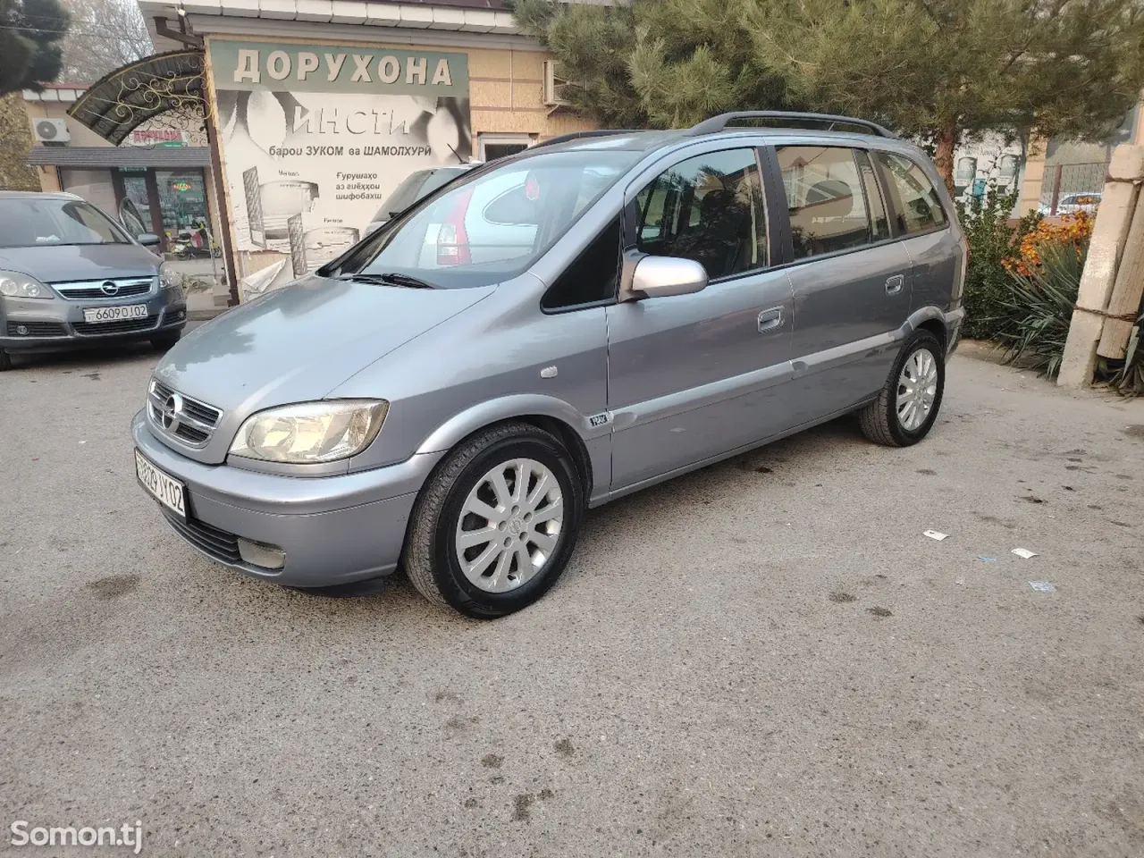 Opel Zafira 2006 · 2.2 AT