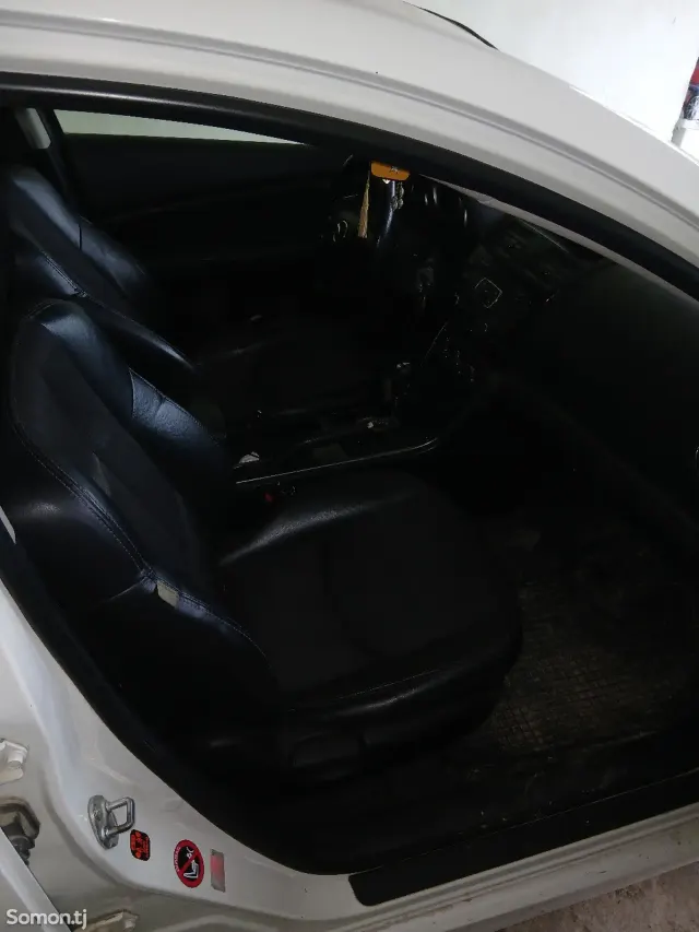 Mazda 6 2010 · 2.2 AT