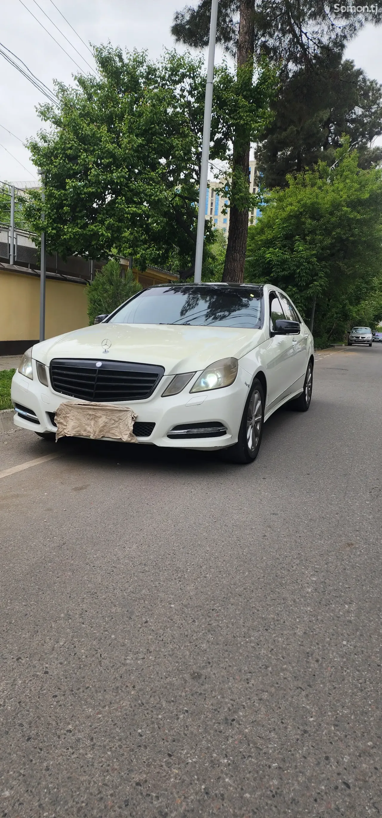 Mercedes-Benz E class 2010 · 3.5 AT