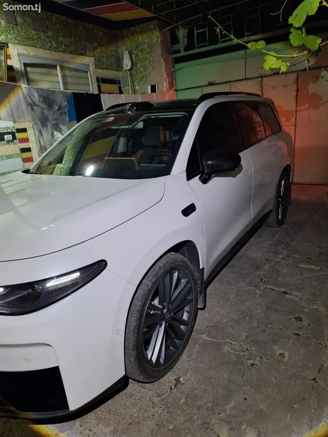 Leapmotor C16 2025 · AT