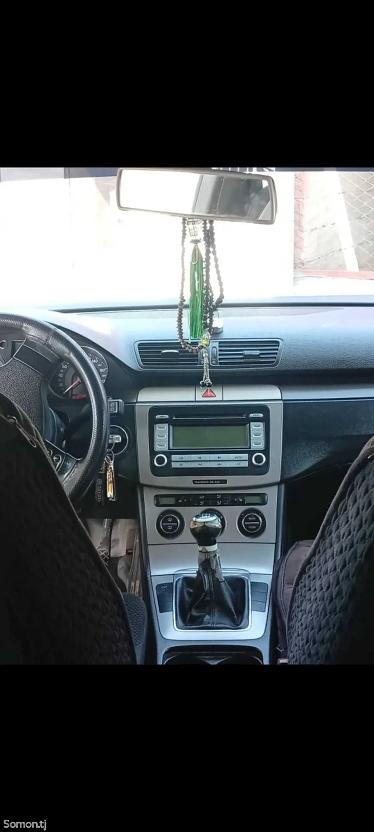 Volkswagen Passat 2007 · 2.0 MT