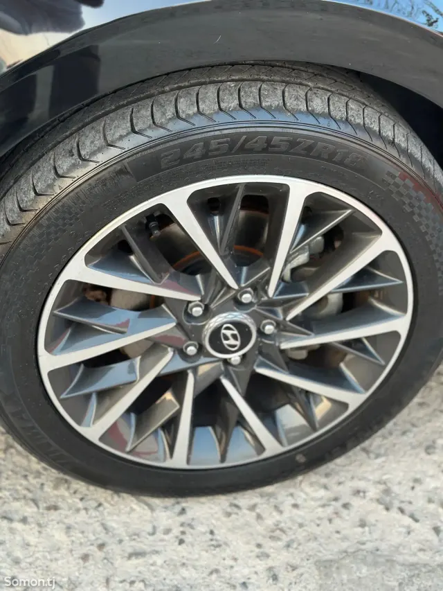 Hyundai Sonata 2020 · 2.5 AT