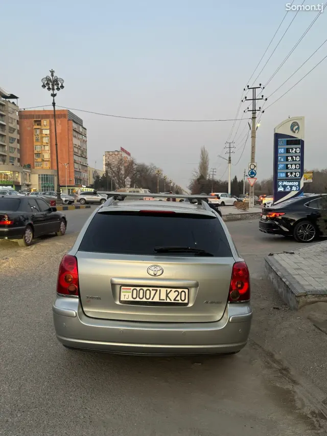 Toyota Avensis 2006 · 2.0 AT