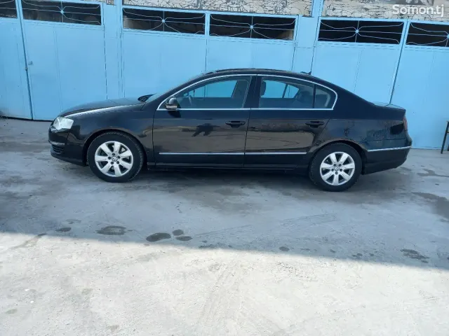 Volkswagen Passat 2006 · 1.8 AT