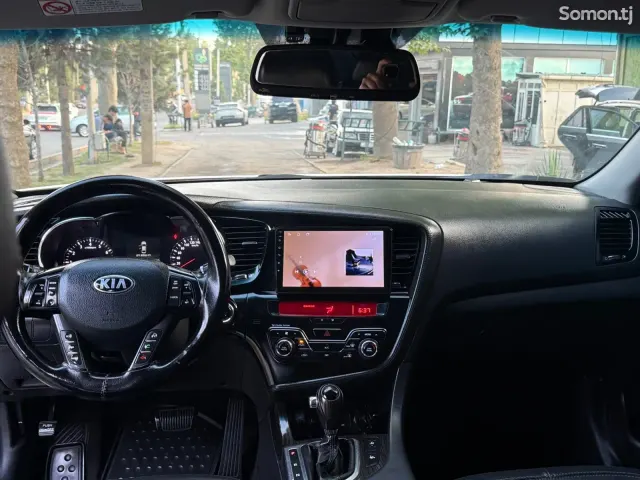 Kia K5 2013 · 2.0 AT