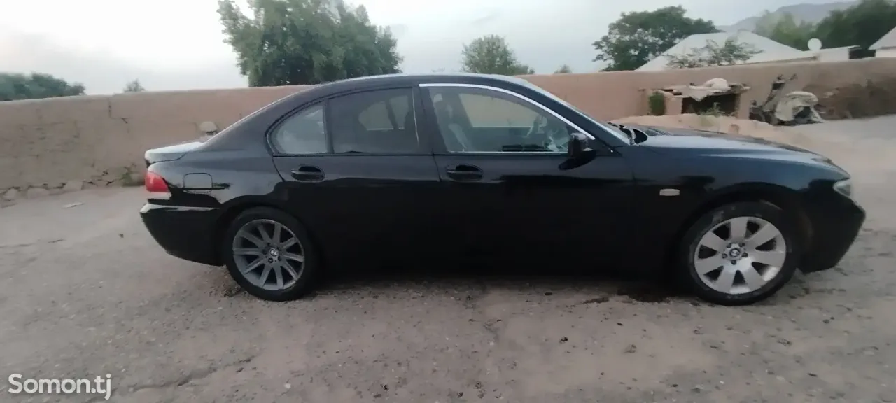 BMW 7 series 2004 · 3.0 AT