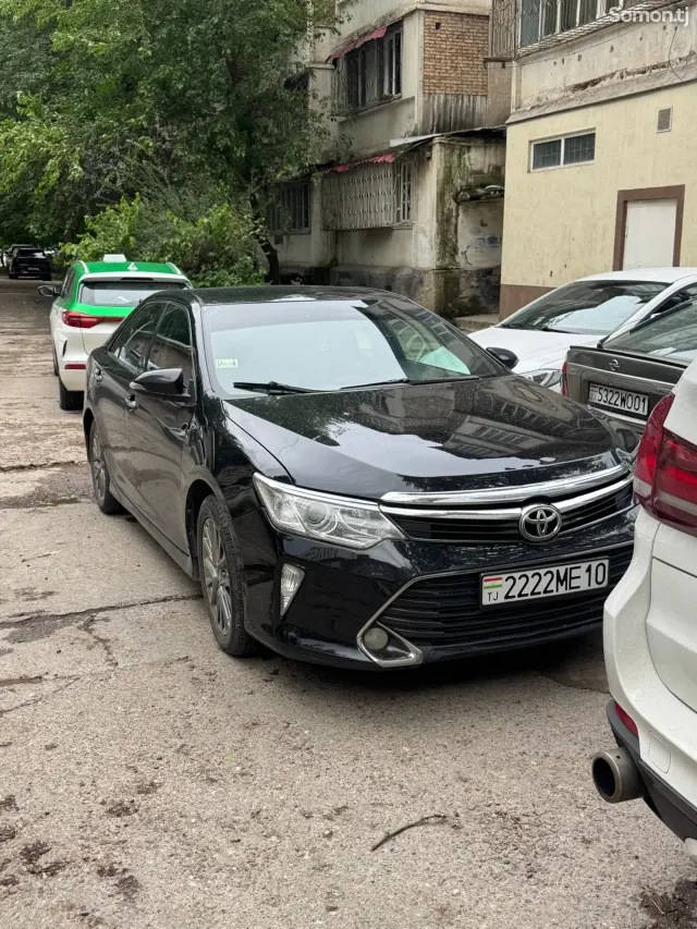 Toyota Camry 2013 · 2.5 AT