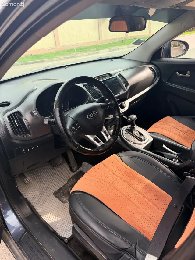 Kia Sportage 2013 · 2.4 AT