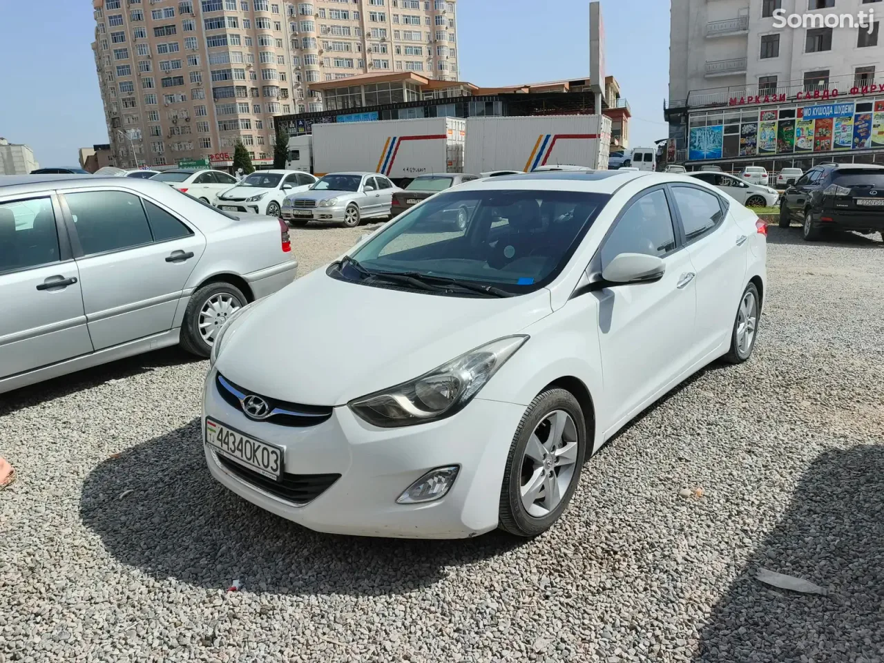 Hyundai Avante 2012 · 1.6 AT