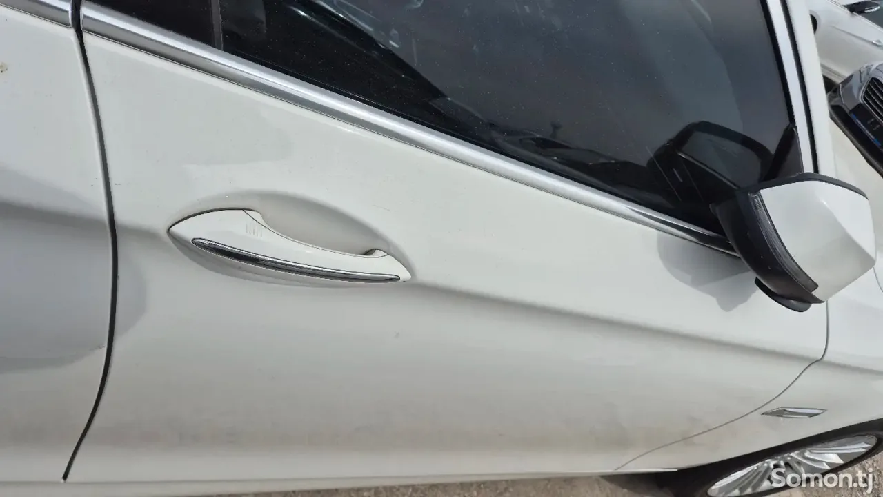 BMW 5 series 2015 · 2.0 AT