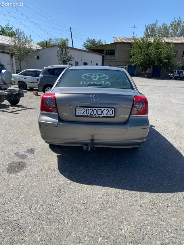 Toyota Avensis 2006 · 1.8 MT