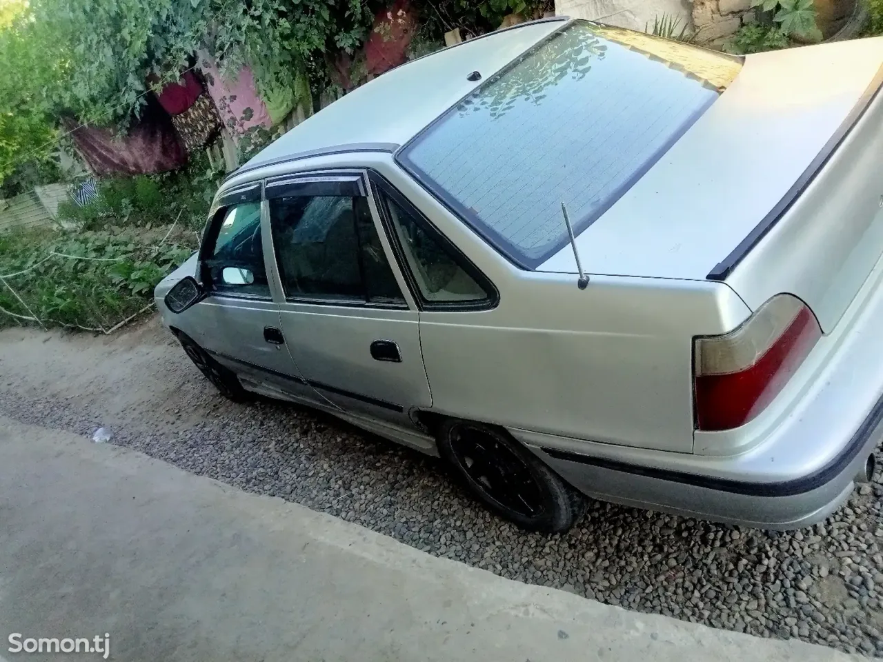 Daewoo Nexia 1995 · 0.6 MT