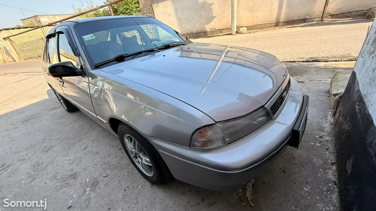 Daewoo Nexia 1995 · 1.6 MT